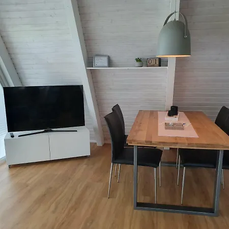 Ferienhaus Murmel 3 - Strandkorb, Wallbox, Wlan, Kamin Carolinensiel